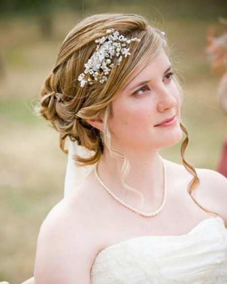Coiffure mariage cheveux courts femme coiffure-mariage-cheveux-courts-femme-52_4 