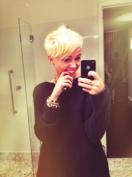 Miley cyrus cheveux court miley-cyrus-cheveux-court-55_10 