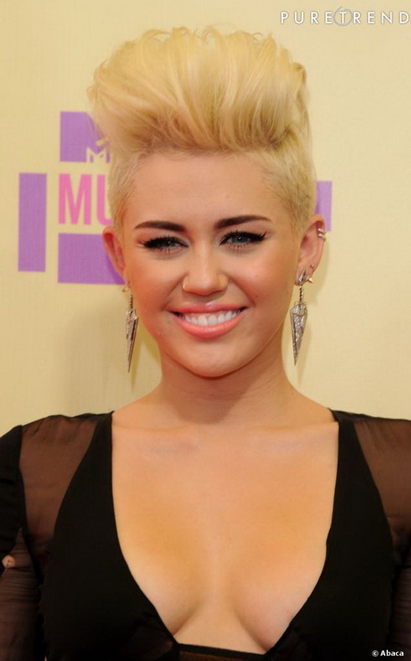 Miley cyrus cheveux court miley-cyrus-cheveux-court-55_14 