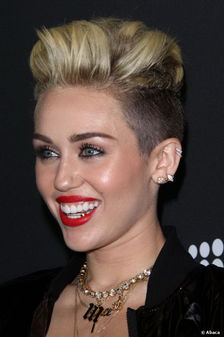 Miley cyrus cheveux court miley-cyrus-cheveux-court-55_15 