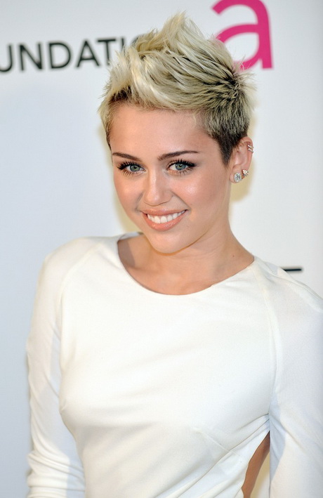 Miley cyrus cheveux court miley-cyrus-cheveux-court-55_5 