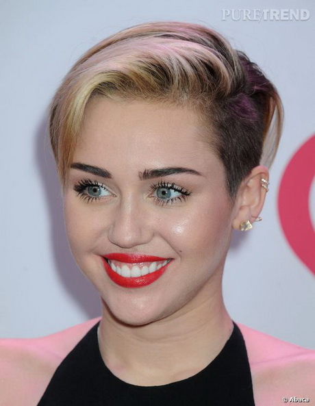 Miley cyrus cheveux court miley-cyrus-cheveux-court-55_7 