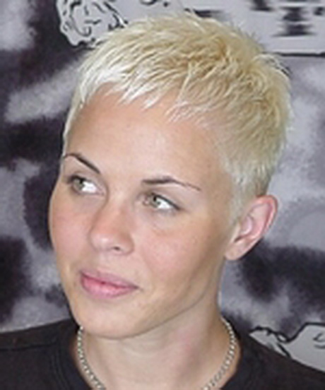 Modele de coupe de cheveux tres courte pour femme modele-de-coupe-de-cheveux-tres-courte-pour-femme-42_5 