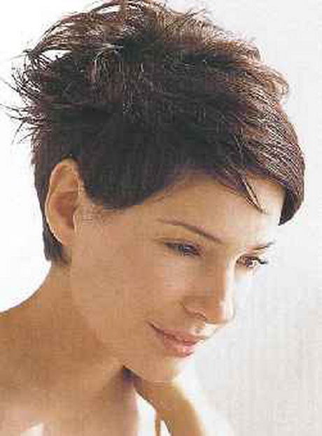 Modèle de coiffure cheveux courts modle-de-coiffure-cheveux-courts-86_2 