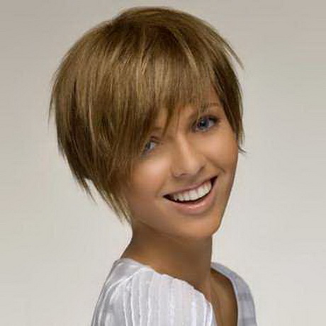 Photo coiffure coupe courte femme photo-coiffure-coupe-courte-femme-62 