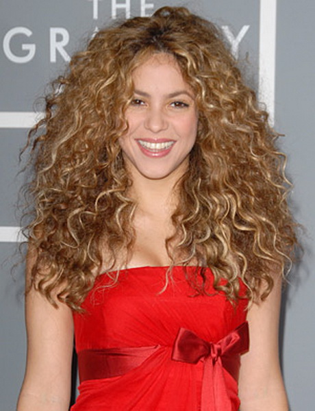 Shakira cheveux courts shakira-cheveux-courts-89_10 