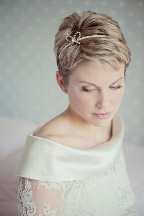Coiffure mariage 2015 cheveux courts coiffure-mariage-2015-cheveux-courts-29_2 