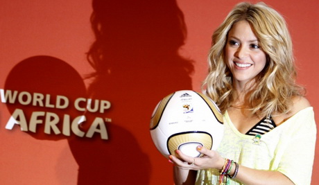 Shakira cheveux court shakira-cheveux-court-91_10 