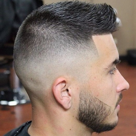 Tendance coupe cheveux homme 2015 tendance-coupe-cheveux-homme-2015-61_19 