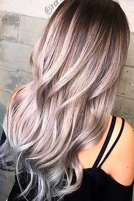 Couleur cheveux tendance 2018 couleur-cheveux-tendance-2018-28_2 