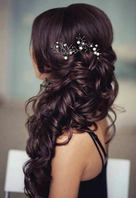 Coiffure mariage cheveux long 2019 coiffure-mariage-cheveux-long-2019-09_9 