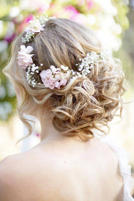 Coiffure mariage avec fleurs naturelles coiffure-mariage-avec-fleurs-naturelles-97_3 