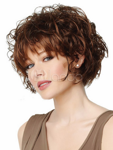 Modele coupe de cheveux bouclés femme modele-coupe-de-cheveux-boucls-femme-54 