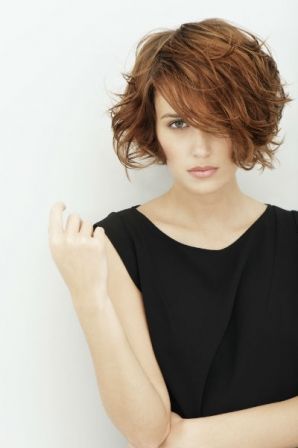 Modele coiffure femme 2021 court modele-coiffure-femme-2021-court-99_12 