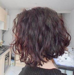 Carre plongeant long cheveux frises carre-plongeant-long-cheveux-frises-15_13 