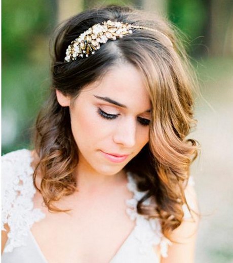 Coiffure mariage simple cheveux long coiffure-mariage-simple-cheveux-long-02_13 