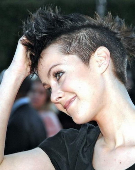 Modele de coiffure tres courte pour femme modele-de-coiffure-tres-courte-pour-femme-34_12 