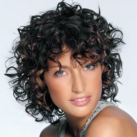 Modele de coiffure femme cheveux frises modele-de-coiffure-femme-cheveux-frises-60_12 
