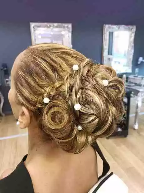 Coiffure mariage 2023 cheveux courts coiffure-mariage-2023-cheveux-courts-12_14-6 