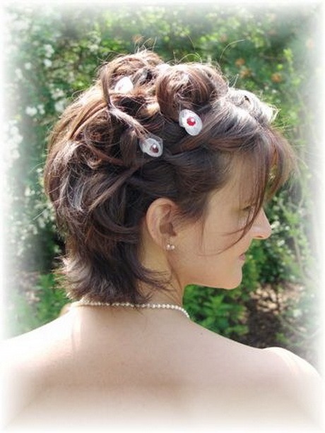Coiffure femme mariage cheveux courts coiffure-femme-mariage-cheveux-courts-29_18 