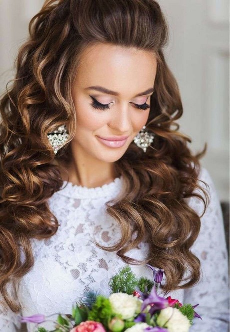 Coiffure femme mariage cheveux long coiffure-femme-mariage-cheveux-long-24_18 