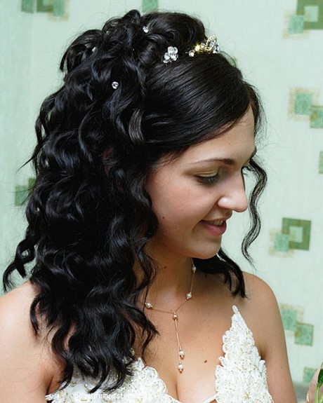 Coiffure mariage cheveux bouclés longs coiffure-mariage-cheveux-boucles-longs-95_9 