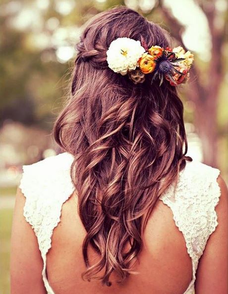 Coiffure mariage fleur cheveux coiffure-mariage-fleur-cheveux-51_2 