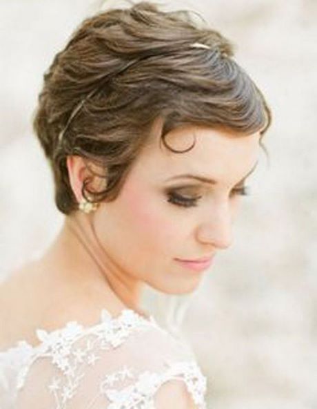 Coiffure mariage cheveux courts 2021 coiffure-mariage-cheveux-courts-2021-88_2 
