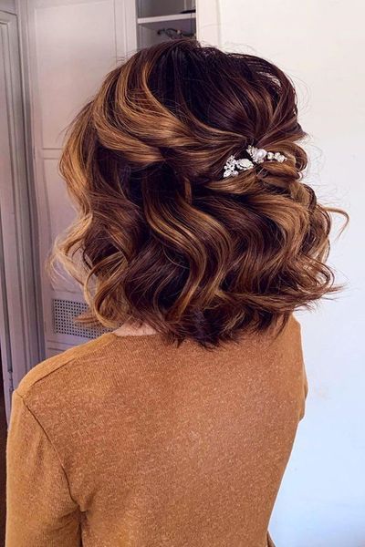 Coiffure mariage cheveux courts 2021 coiffure-mariage-cheveux-courts-2021-88_3 