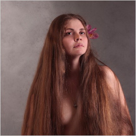 Femmes aux cheveux tres longs femmes-aux-cheveux-tres-longs-57_16 