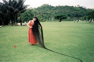 Les plus long cheveux du monde les-plus-long-cheveux-du-monde-07_7 
