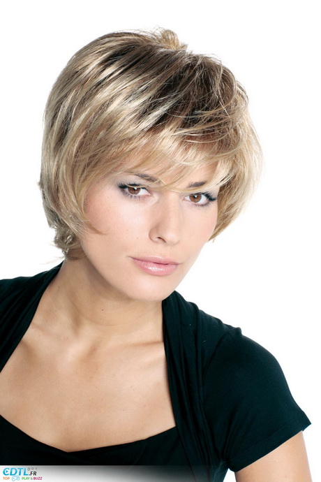 Modele coiffure coupe carre court modele-coiffure-coupe-carre-court-92 
