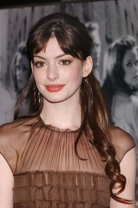 Anne hathaway cheveux courts anne-hathaway-cheveux-courts-75_9 