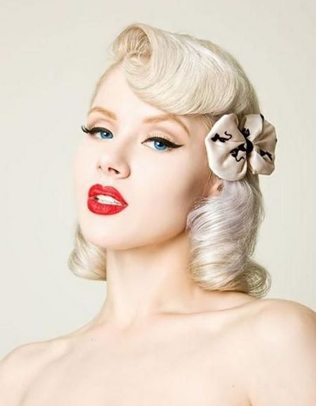 Coiffure pin up cheveux long coiffure-pin-up-cheveux-long-80_17 