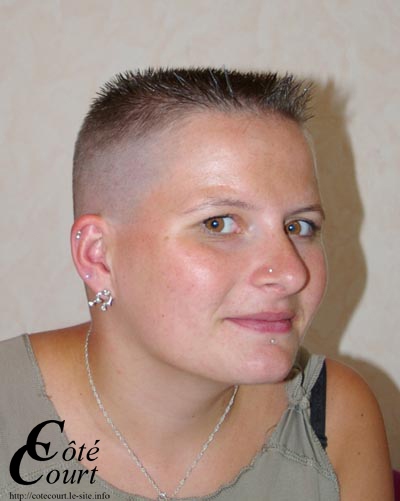 Coupe ultra courte femme tondeuse coupe-ultra-courte-femme-tondeuse-07_15 