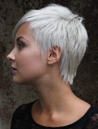 Cheveux gris coupe courte cheveux-gris-coupe-courte-70_15 
