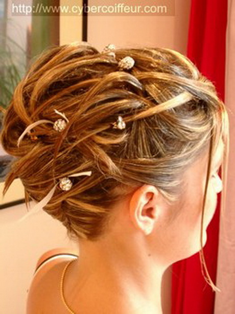 Chignons mariage cheveux courts