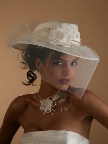 Coiffure mariage chapeau