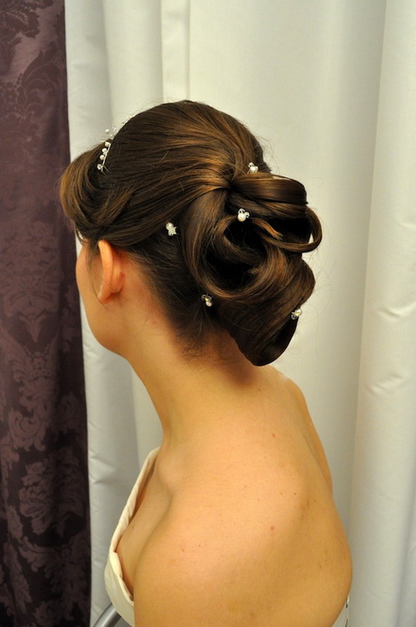 Coiffure mariée chic coiffure-marie-chic-82_12 