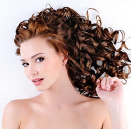 Coupe de cheveux ondulés femme coupe-de-cheveux-onduls-femme-32 