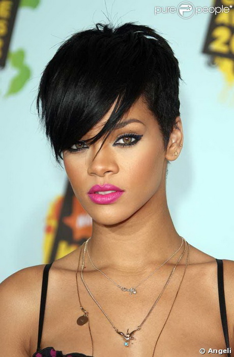 Rihanna cheveux court rihanna-cheveux-court-97_13 