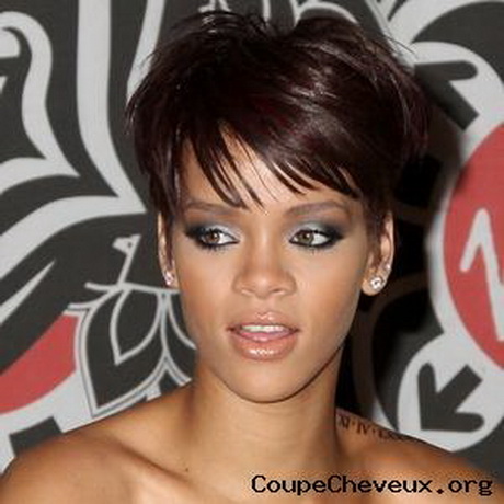 Rihanna cheveux courts rihanna-cheveux-courts-66_13 