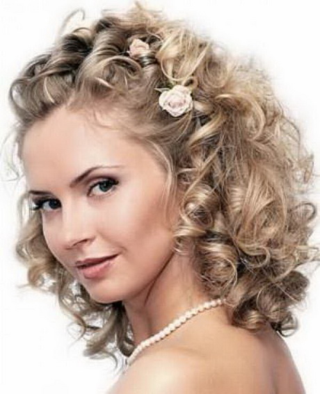 Coiffure mariage cheveux frisés coiffure-mariage-cheveux-friss-94_12 