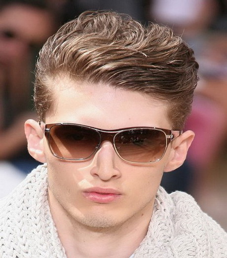Modele coupe cheveux homme modele-coupe-cheveux-homme-16_18 
