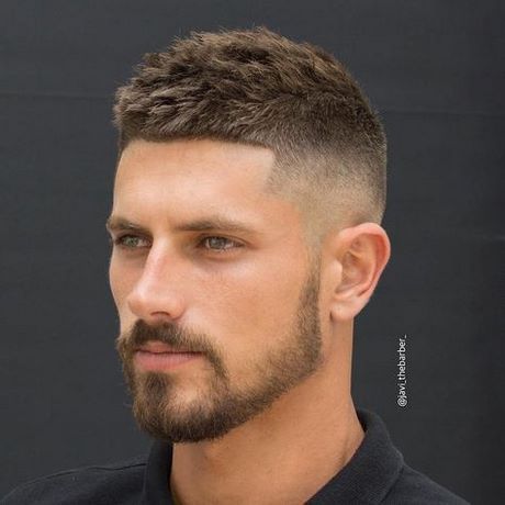 Coiffure homme dégradé 2019 coiffure-homme-degrade-2019-01_2 