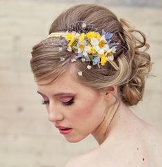 Coiffure mariée avec fleurs naturelles coiffure-marie-avec-fleurs-naturelles-42_3 
