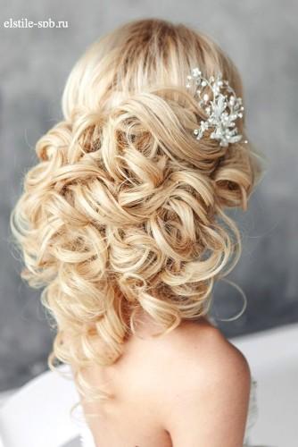 Coiffure mariage cheveux long 2021 coiffure-mariage-cheveux-long-2021-23_16 