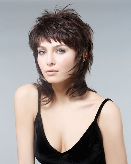 Photo coupe de cheveux court femme 2021