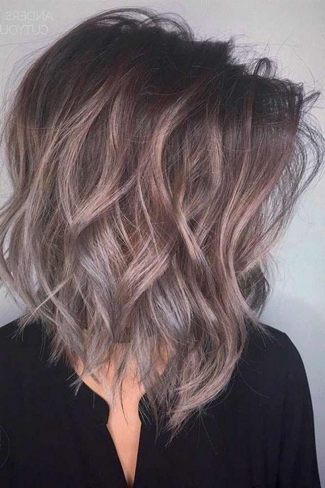 Couleur cheveux femme 2018 couleur-cheveux-femme-2018-07_18 
