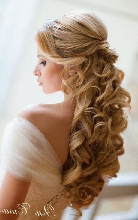 Coiffure mariage 2020 cheveux long coiffure-mariage-2020-cheveux-long-67_4 